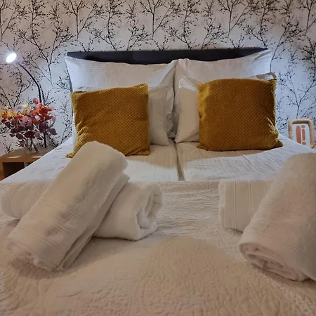 Apartamento Old Town Yellow *