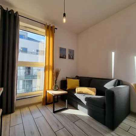 Old Town Yellow Apartment Gdansk