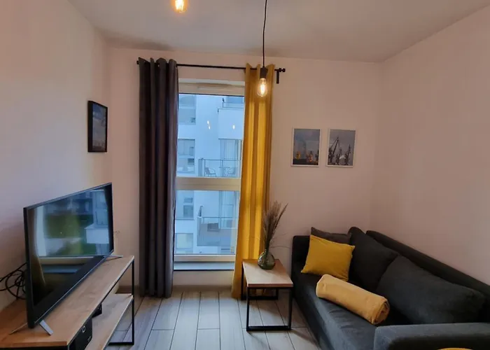 Old Town Yellow Apartment Gdansk